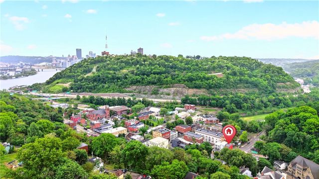 520 S Main St, West End, PA 15220
