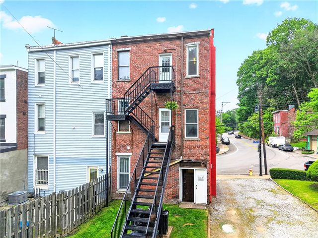 520 S Main St, West End, PA 15220