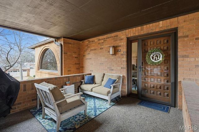 182 N Brentwood Boulevard 3, Clayton, MO 63105