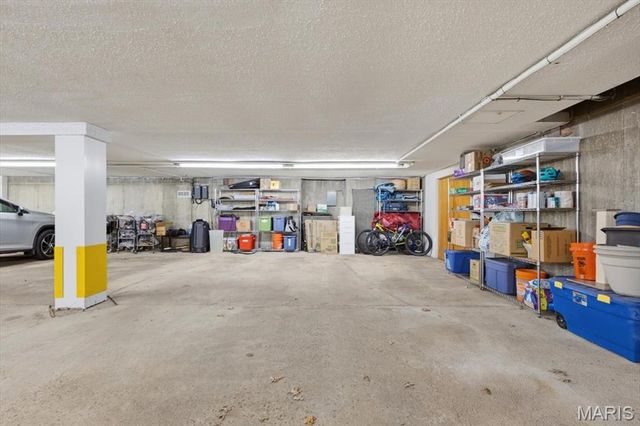 182 N Brentwood Boulevard 3, Clayton, MO 63105