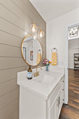 4204 S University Street, Visalia, CA 93277