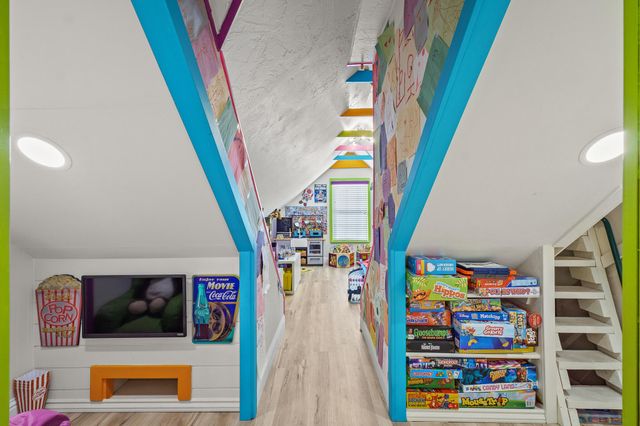 4204 S University Street, Visalia, CA 93277