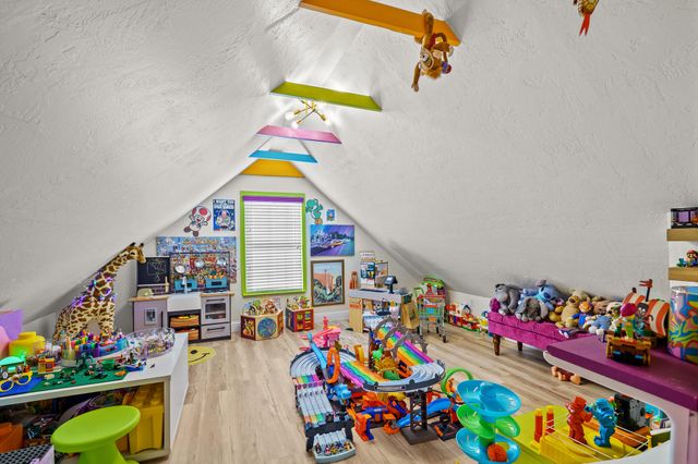 4204 S University Street, Visalia, CA 93277