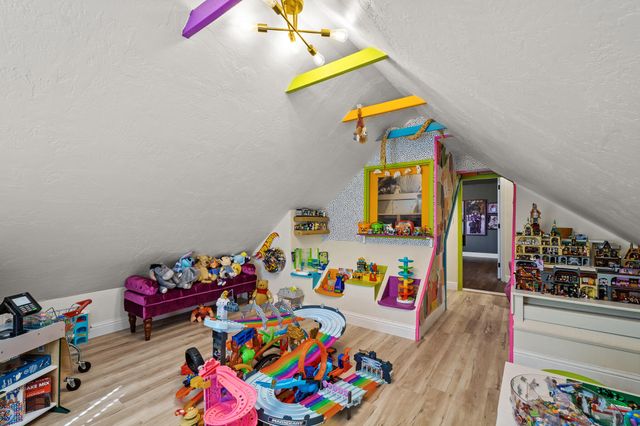 4204 S University Street, Visalia, CA 93277