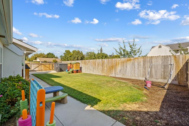 4204 S University Street, Visalia, CA 93277