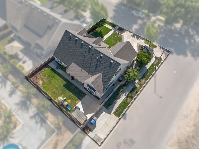 4204 S University Street, Visalia, CA 93277