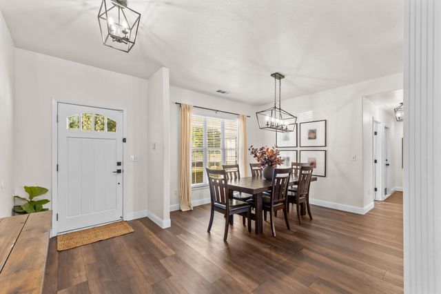 4204 S University Street, Visalia, CA 93277