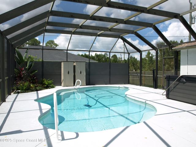 1034 Webster Road SE, Palm Bay, FL 32909