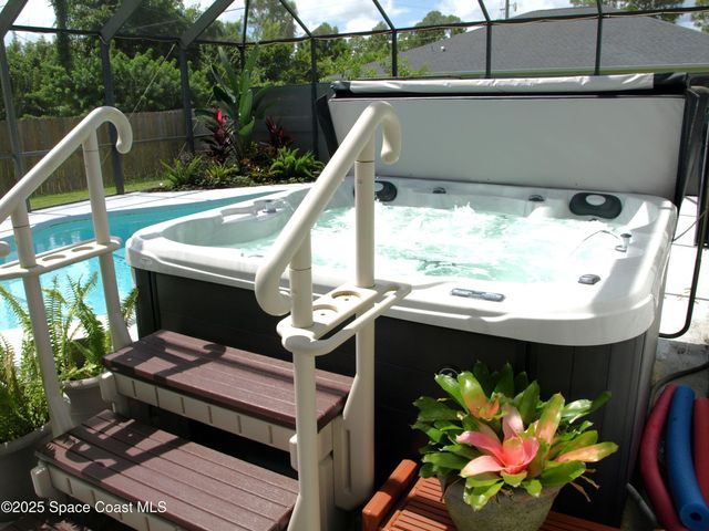 1034 Webster Road SE, Palm Bay, FL 32909