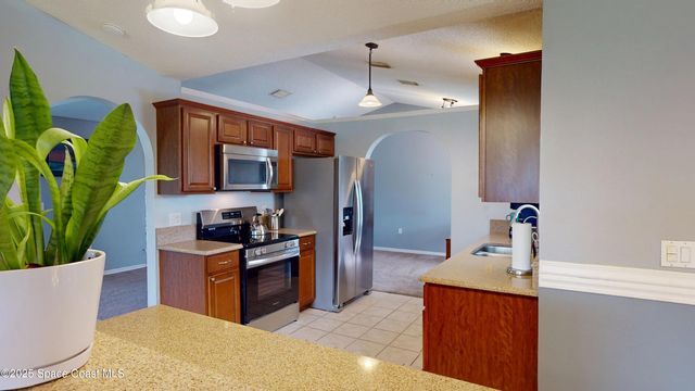 1034 Webster Road SE, Palm Bay, FL 32909