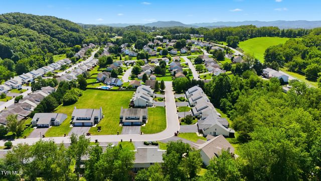 166-B Robinson Walk 166-B, Bristol, TN 37620