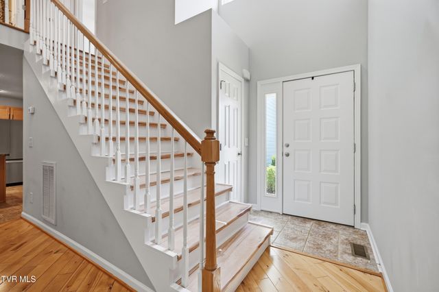 166-B Robinson Walk 166-B, Bristol, TN 37620