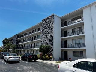 4906 Victoria DR 412, Cape Coral, FL 33904