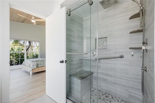 434 Lagoon DR, Sanibel, FL 33957