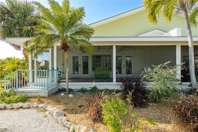 434 Lagoon DR, Sanibel, FL 33957