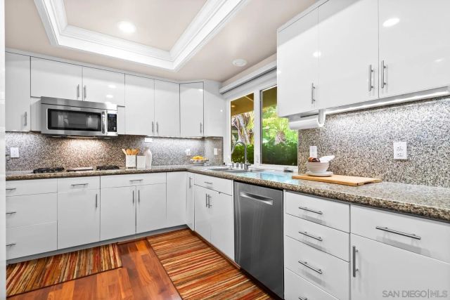 5979 Via Zurita, La Jolla, CA 92037