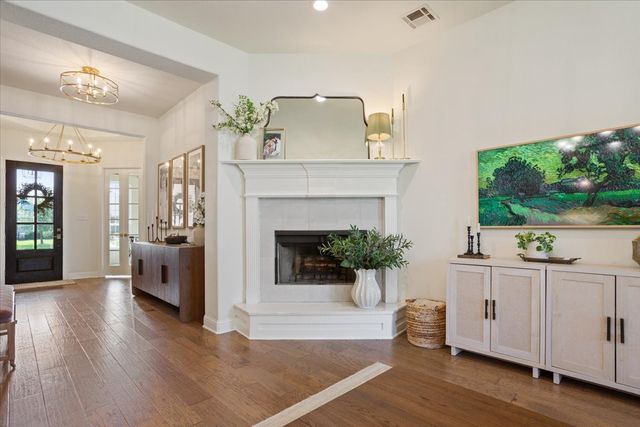 331 Woodhaven Trail, Waco, TX 76657