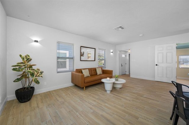 821 19TH AVENUE S, St Petersburg, FL 33705