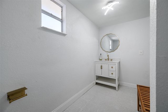 821 19TH AVENUE S, St Petersburg, FL 33705