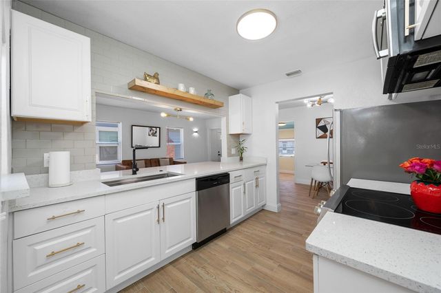 821 19TH AVENUE S, St Petersburg, FL 33705