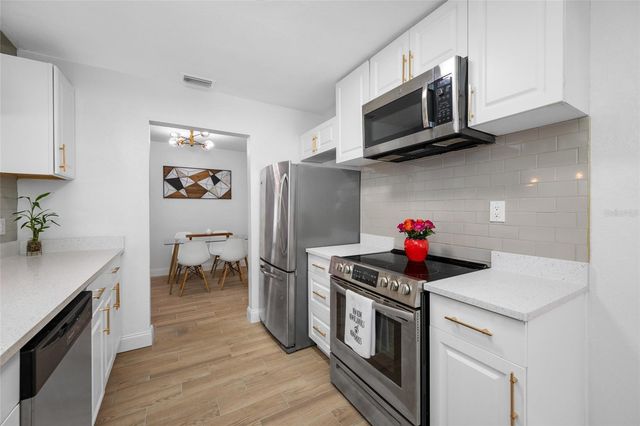 821 19TH AVENUE S, St Petersburg, FL 33705