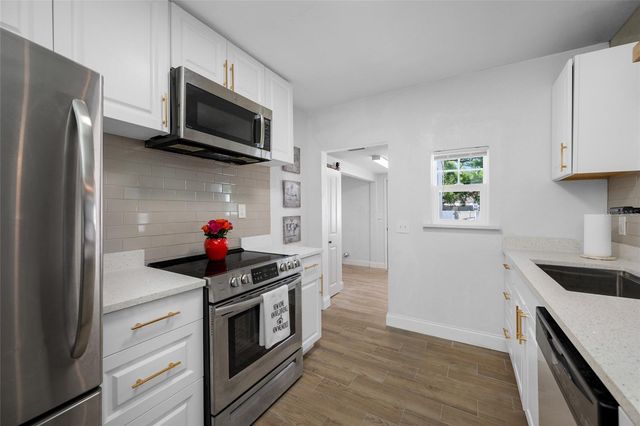 821 19TH AVENUE S, St Petersburg, FL 33705