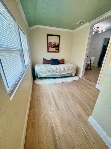 821 19TH AVENUE S, St Petersburg, FL 33705