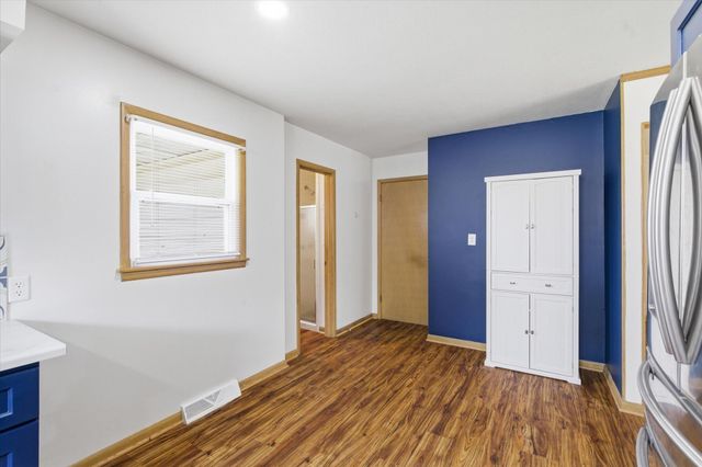 823 S Barnes Avenue, Springfield, MO 65802