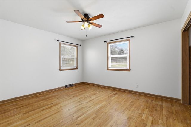 823 S Barnes Avenue, Springfield, MO 65802