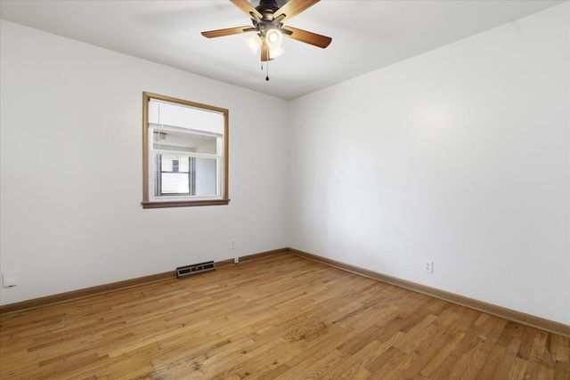 823 S Barnes Avenue, Springfield, MO 65802