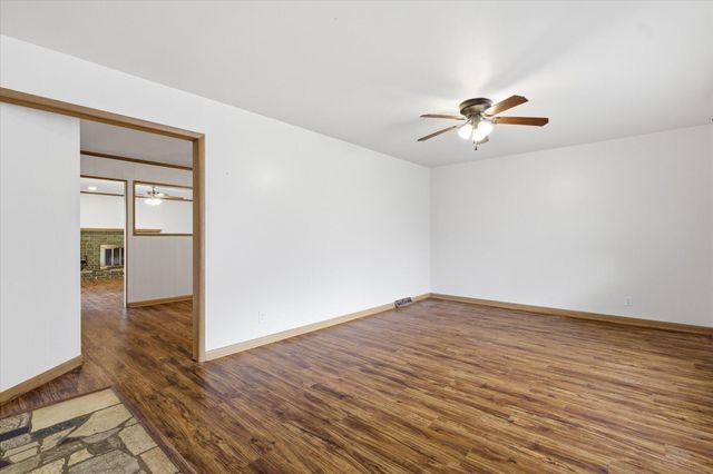 823 S Barnes Avenue, Springfield, MO 65802