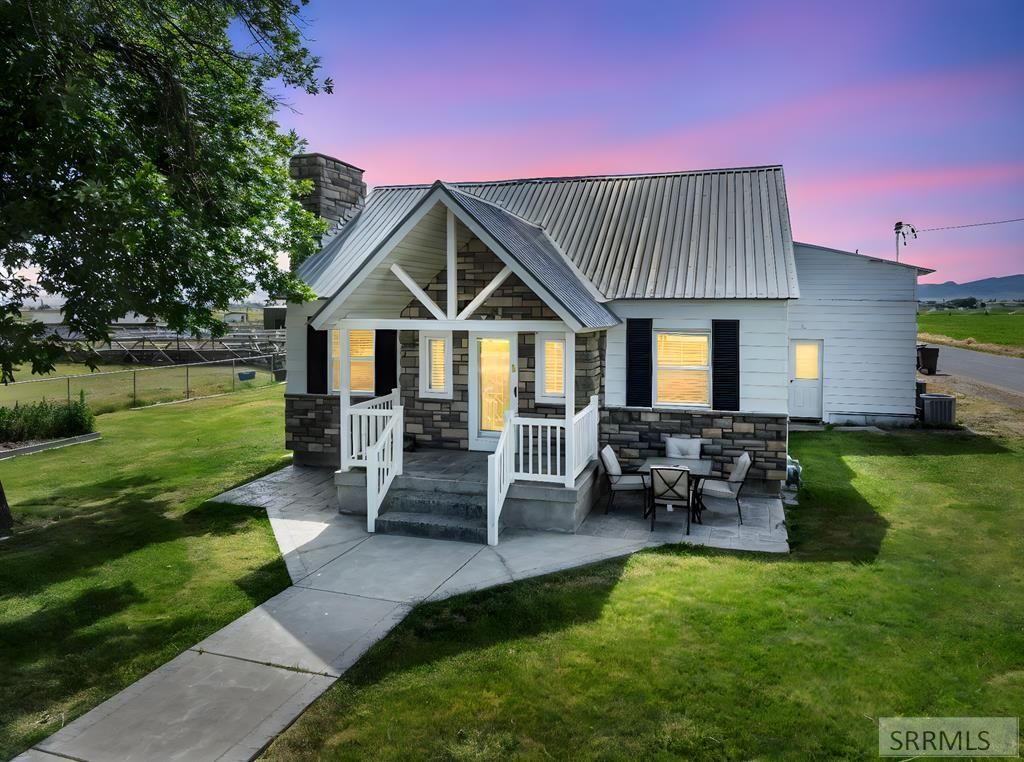 Image 1 of property listing at 2214 S 1600 E, Preston, WY 82363