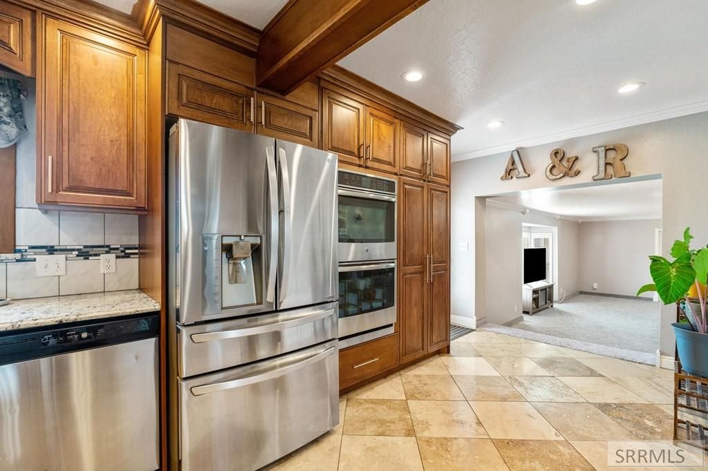 Image 10 of property listing at 2214 S 1600 E, Preston, WY 82363