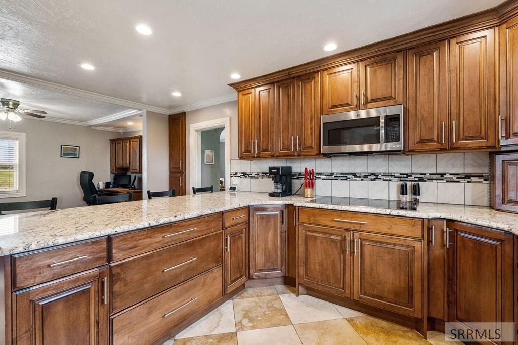 Image 12 of property listing at 2214 S 1600 E, Preston, WY 82363