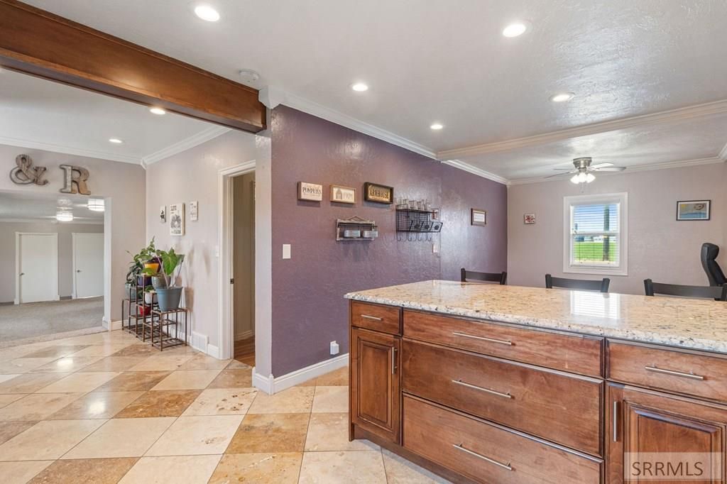 Image 14 of property listing at 2214 S 1600 E, Preston, WY 82363