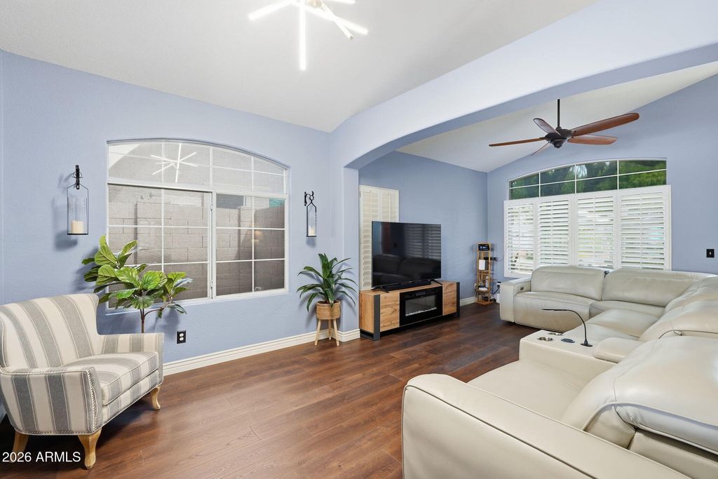1446 E NIGHTHAWK Way, Phoenix, AZ 85048 — photo 4