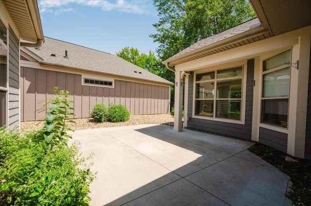 333 Parkgate Court, Delaware, OH 43015