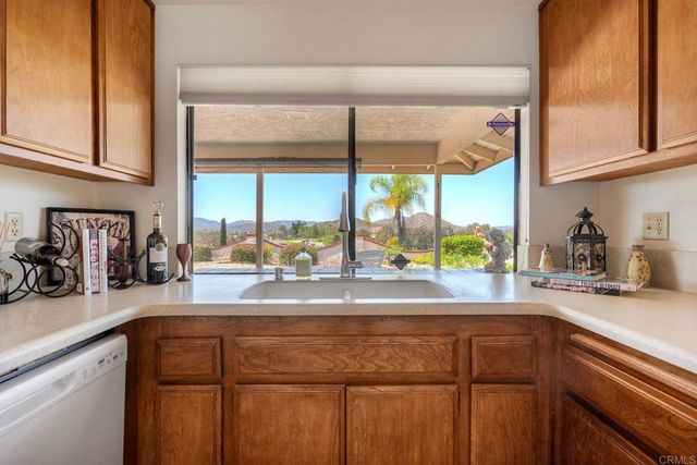 12602 Senda Acantilada, San Diego, CA 92128