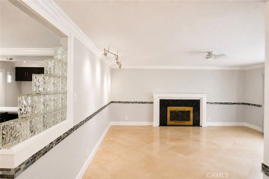 Image 15 of property listing at 2606 S Poplar, Santa Ana, CA 92704