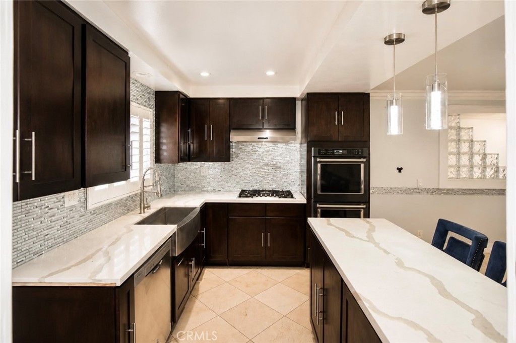 Image 18 of property listing at 2606 S Poplar, Santa Ana, CA 92704