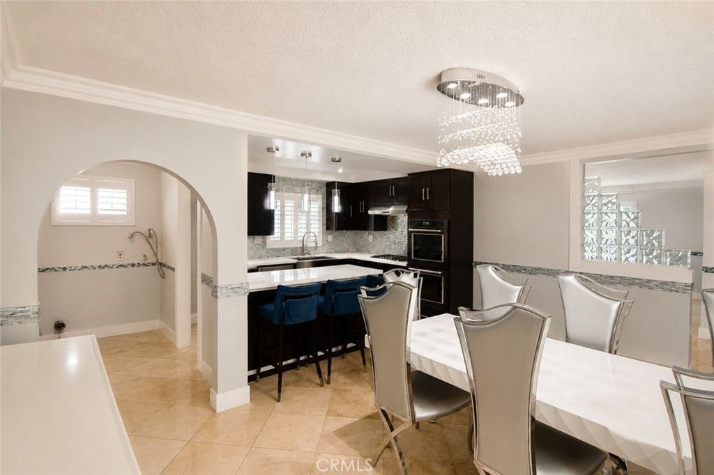 Image 19 of property listing at 2606 S Poplar, Santa Ana, CA 92704