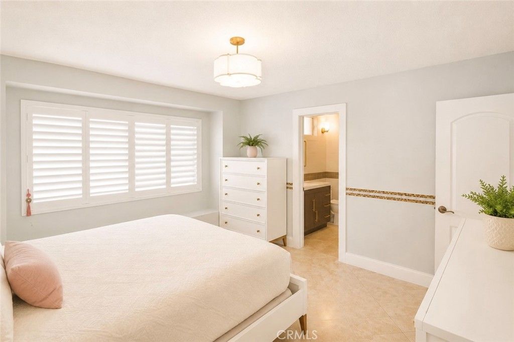 Image 22 of property listing at 2606 S Poplar, Santa Ana, CA 92704