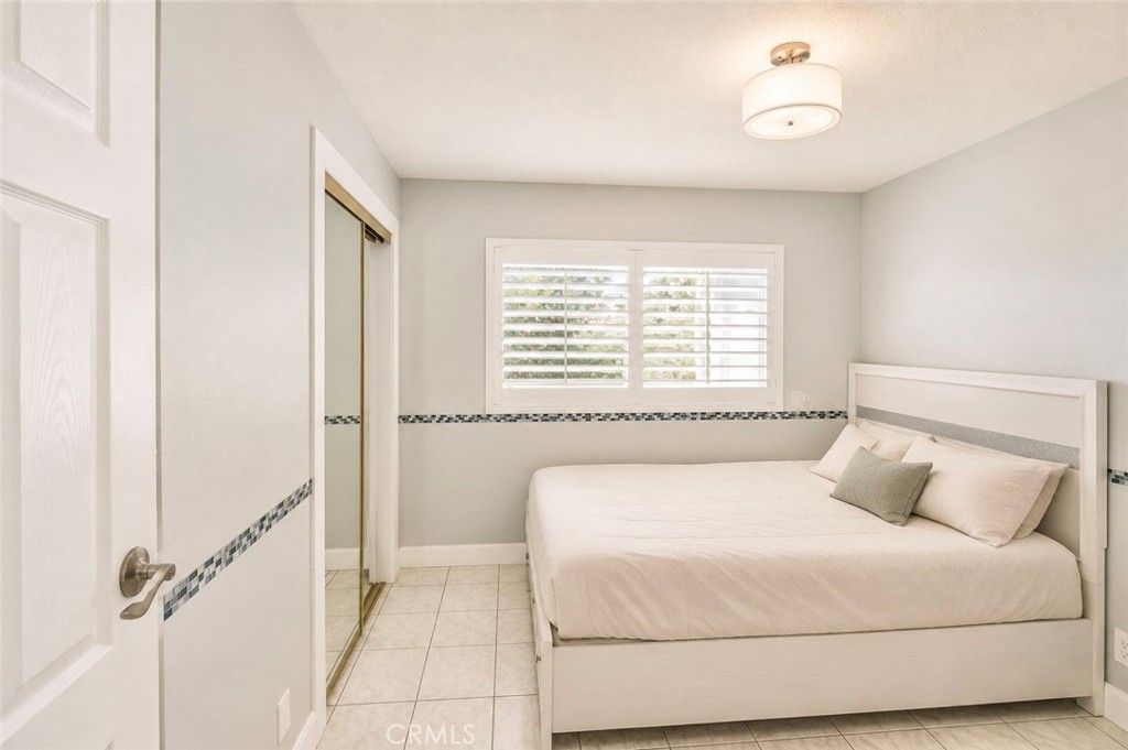 Image 24 of property listing at 2606 S Poplar, Santa Ana, CA 92704