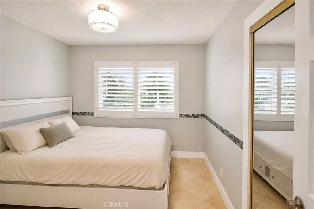 Image 25 of property listing at 2606 S Poplar, Santa Ana, CA 92704