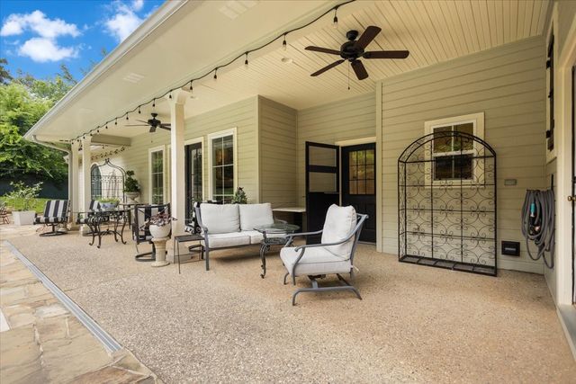 1436 Lakeshore Drive, Hideaway, TX 75771