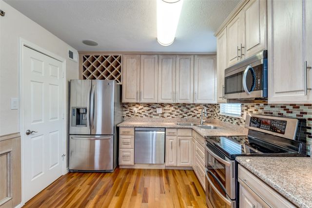 3323 San Jacinto Street, Dallas, TX 75204