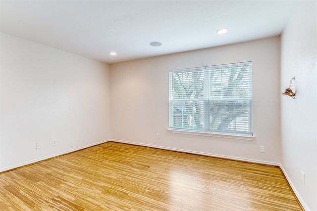 3323 San Jacinto Street, Dallas, TX 75204