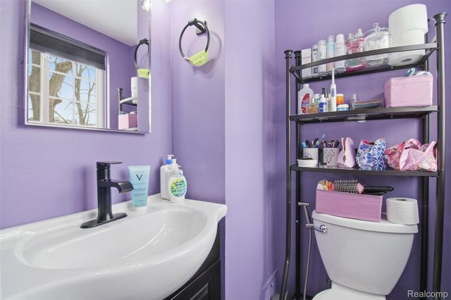 401 N Eton Street 105, Birmingham, MI 48009