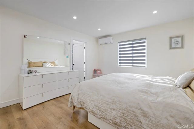 9846 Monogram Ave, Northridge, CA 91343