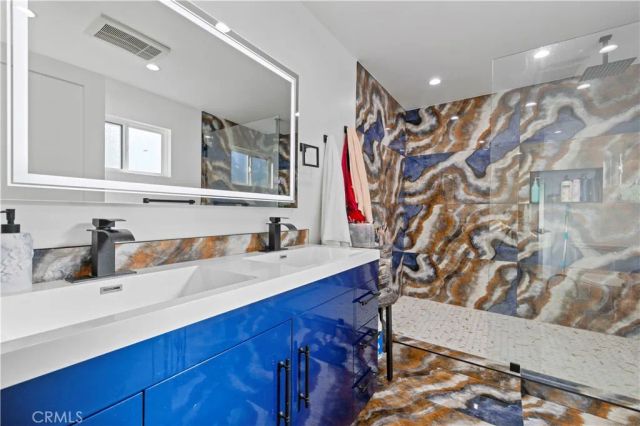 9846 Monogram Ave, Northridge, CA 91343
